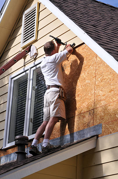 Best Garage Cleanout  in Delhi, CA
